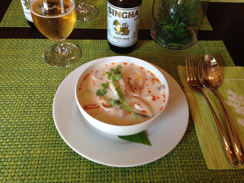 Vee’s BIstro Vee's BIstro