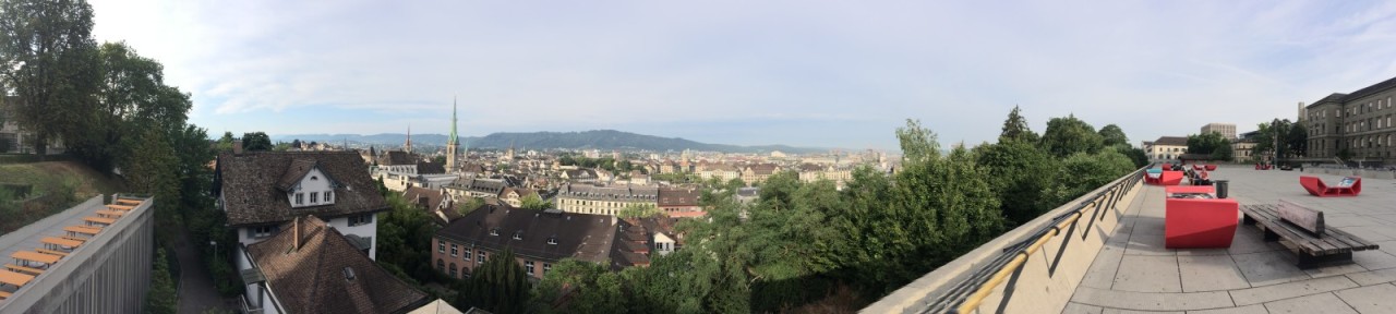 Sicht vom bQm auf die Stadt Zürich