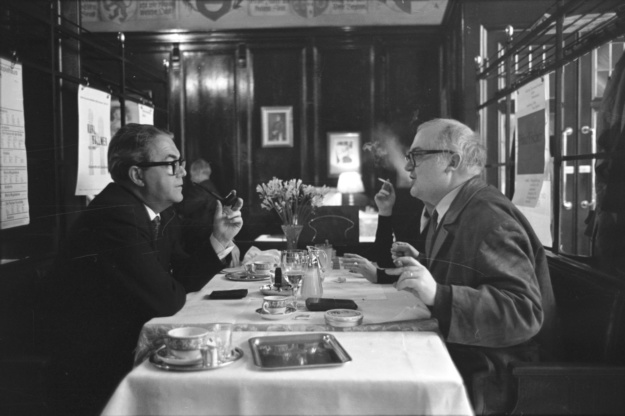 Max Frisch und Friedrich Dürrenmatt in der Kronenhalle in Zürich