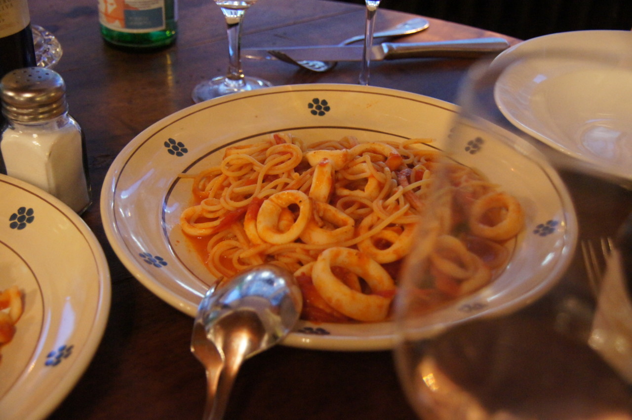 Spaghetti mit Calamari. Foto: Lunchgate/Max