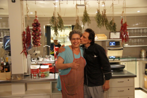 Die Mamma und der Koch des Bindella Pop-ups mandarino am Bahnhof Stadelhofen. Foto: Lunchgate/Max