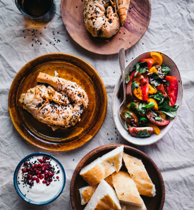 Zweierlei Burek – das berühmte Filoteiggebäck in einer Vegi- und Fleischalternative