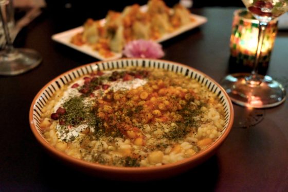 Hauptspeisen auf Afghanisch: Shola Gorbandi und Mantu. Beide vegetarisch, beide hervorragend. Foto: Lunchgate/Anna