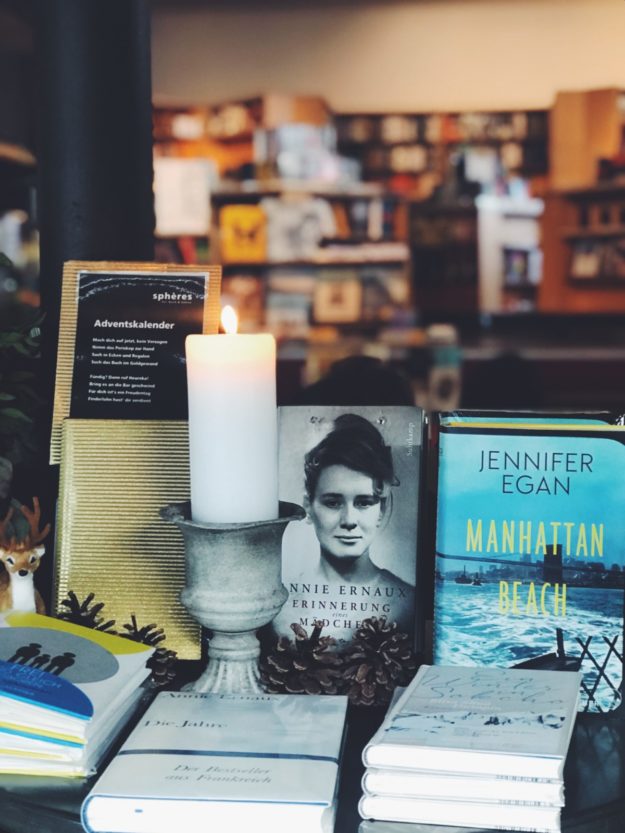 Buchhandlung, Kafi, Restaurant: Das Sphères. Photo: Lunchgate/Marina