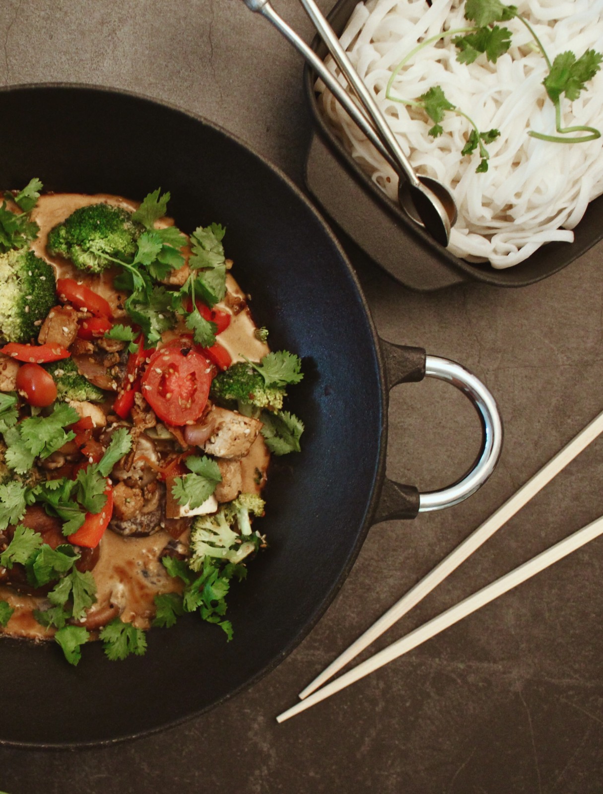maaien Minst Tram Asiatische Gemüsepfanne mit Kokos-Soja-Sauce [Rezept] - Lunchgate Insider