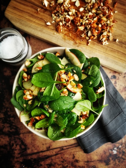 spinatsalat-mit-mandel-crunch-foodblog-zuerich-schweiz-lunchgate4