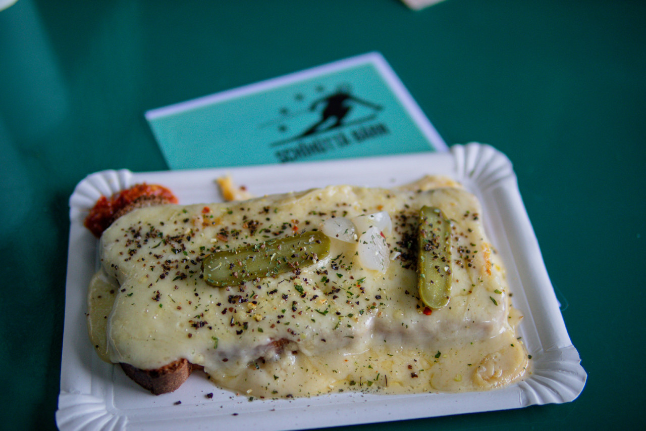 An manchen Tagen wird das Angebot durch Chäs-Brägu erweitert. Foto: Lunchgate/Daria